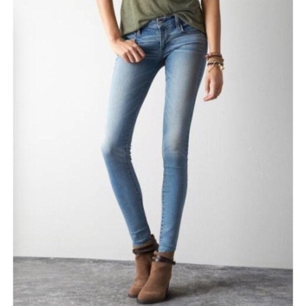 AMERICAN EAGLE blue super stretch skinny jeans